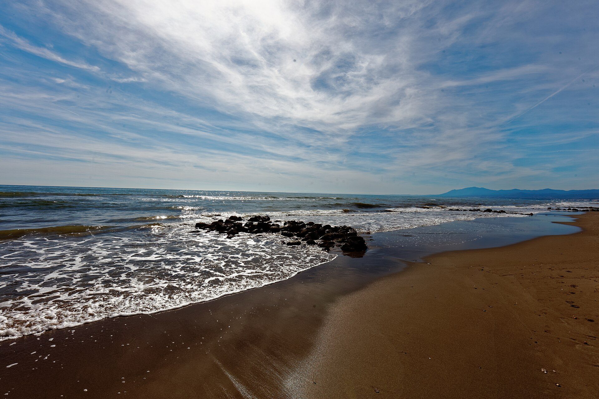 Las Chapas beach